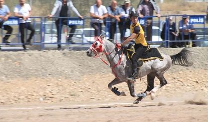 Bayburt’ta yapılan Cirit Müsabakaları sona erdi.