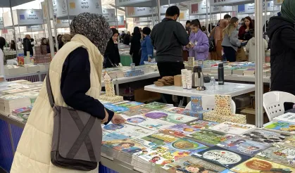 Bağcılar Kitap Fuarı, kitapseverlerle buluştu