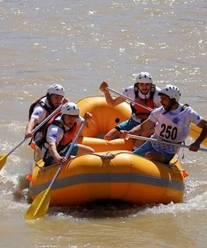 Bayburt'ta Üniversiteler Arası Rafting Türkiye Şampiyonası yarın başlıyor.