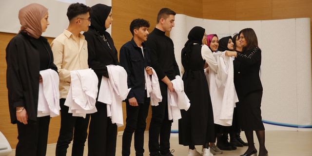 Bayburt Üniversitesi Beslenme ve Diyetetik Öğrencileri Beyaz Önlük Giydi