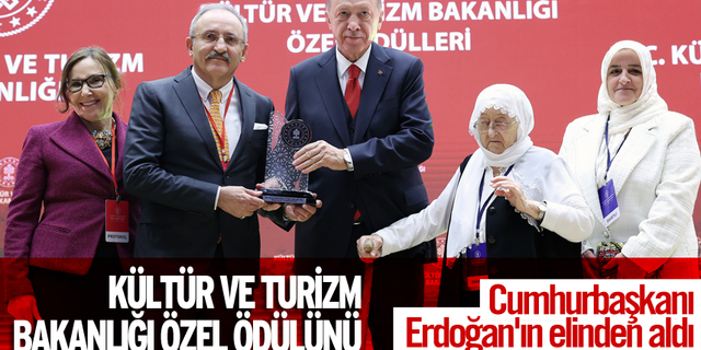 Kenan Yavuz, Kültür Bakanlığı Özel Ödülünü  Erdoğan'ın elinden aldı