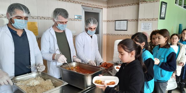 BAYBURT’TA OKUL ÖNCESİ ÖĞRENCİLERİN TAMAMINA ÜCRETSİZ YEMEK DESTEĞİ