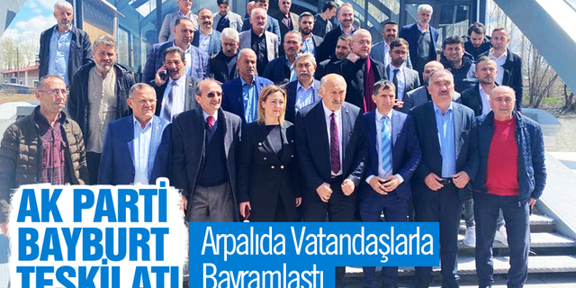 AK Parti Teşkilatı Arpalıda Vatandaşlarla Bayramlaştı