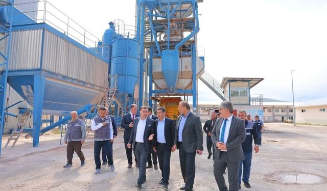 Bayburt İl Özel İdaresine yeni iş makinaları alındı