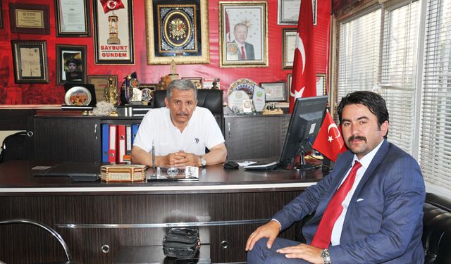 Bayburtatlıspor Kulüp Başkanı Arif Köprücü Gazetemizi ziyaret etti.