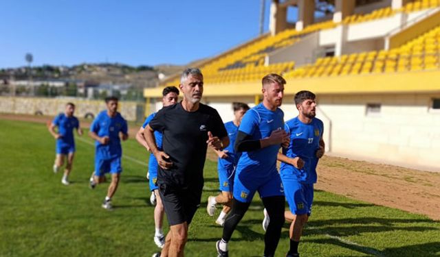 Bayburt Özel İdarespor Gençosman'da topbaşı yaptı