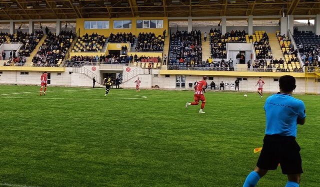 Bayburt Özel İdarespor, Gençosmanda 3puan aldı