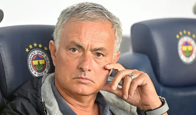 Jose Mourinho derbi sonrası basın toplantısına katılmadı