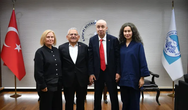 Başkan Büyükkılıç, Cumhurbaşkanı Başdanışmanı Aslan’ı makamında ağırladı