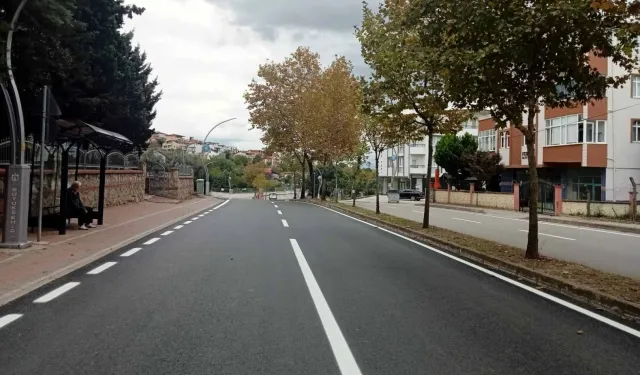 Derince Ertuğrul Gazi Caddesi’nde yol çizgileri çizildi