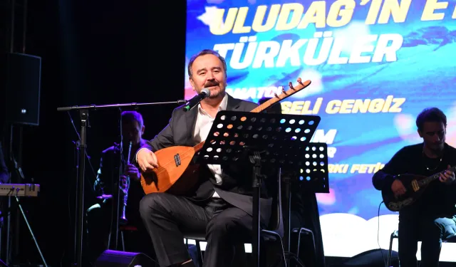 Menteşeli Cengiz, Bursa yöresi türküleri ile coşturdu