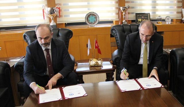 Bayburt Üniversitesi ile Fırat Üniversitesi Arasındaki İş Birliği, Yeni Protokolle Genişletildi