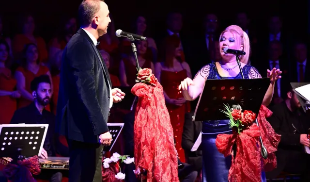 Manisa'da şarkılar sevgiyle söylenecek