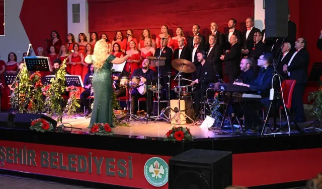 Manisa'da 'Sevgililer Günü'ne özel konser ve etkinlik