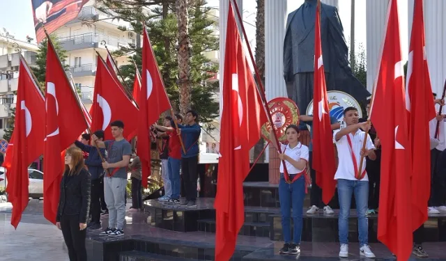 Antalya Kumluca'da 18 Mart törenle anıldı