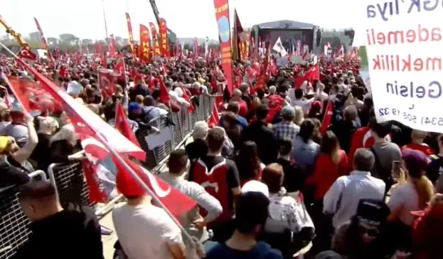 CHP, Maltepe’de özgürlük mitingi gerçekleştiriyor