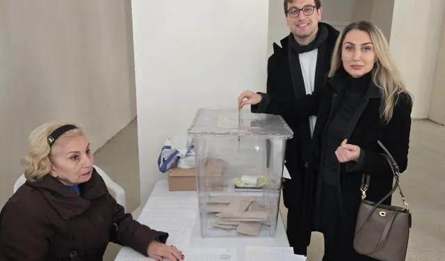 Dilek İmamoğlu oyunu kullandı, sandığa davet etti