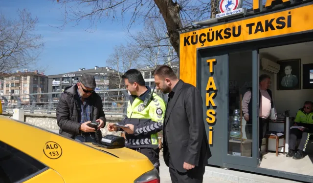 Düzce'de taksi durakları denetlendi