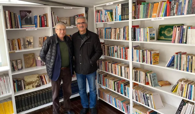 İzmir'de Karşıyaka Belediyesi kütüphane kapattı!