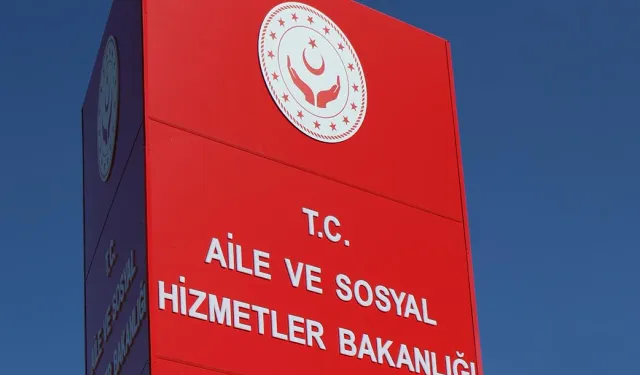 O görüntülere Bakanlık'tan açıklama... Babaya gözaltı, çocuklar devlet korumasında!