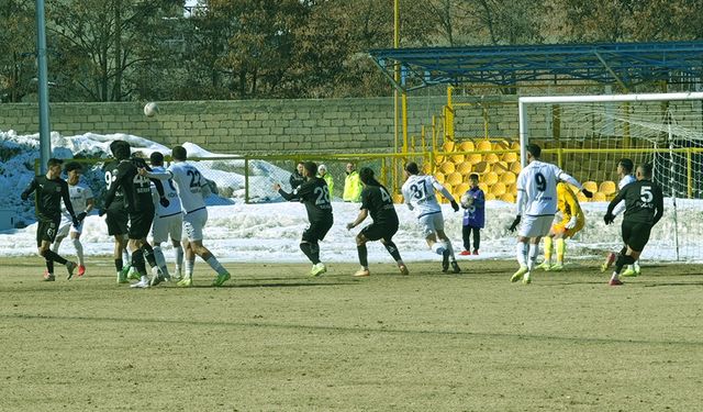 Bayburt Özel İdarespor Gençosmanda kaybetti!
