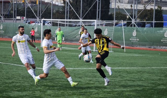 Bayburt Özel İdarespor,Küçükçekmece Sinop spordan puan alamadı