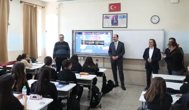 Başkan Altay Konya'da öğrencilerle bir araya geldi
