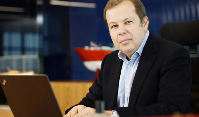 GÜNEŞDER başkanlığına Mehmet Özer seçildi