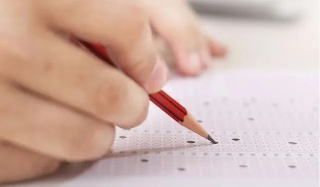 Hafta sonunda 2 sınav var!