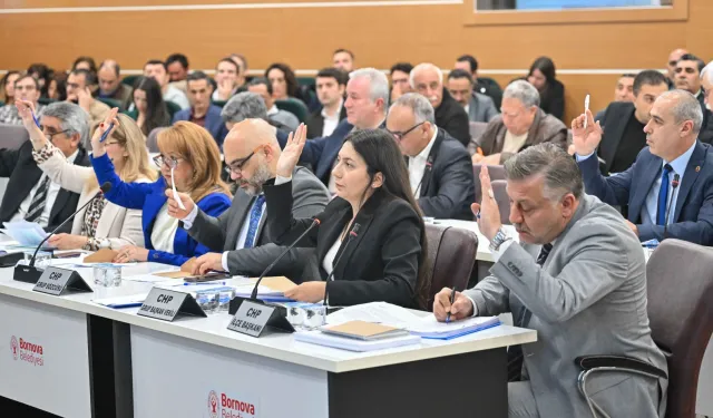 İzmir Bornova'da faaliyet raporuna oy çokluğu