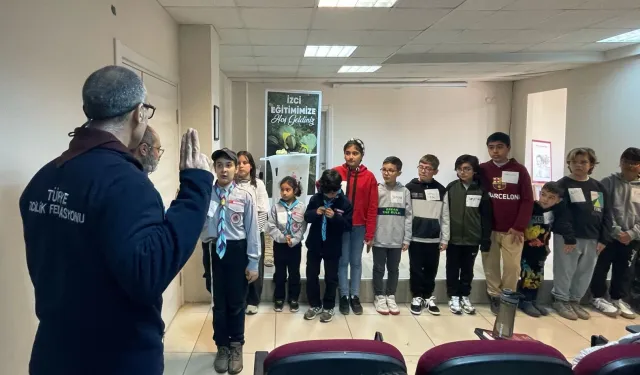 İzmir Çiğli’de izciliğe adım adım