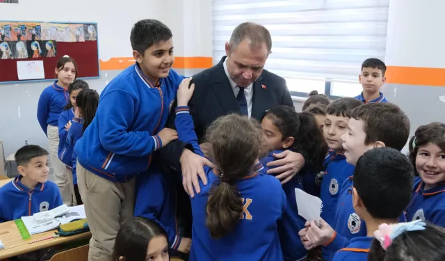 Kırklareli'de Başkan Bulut'tan minik öğrencilere yerel yönetim dersi