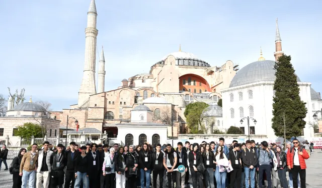 Konya’nın gençleri İstanbul’un tarihine dokunuyor