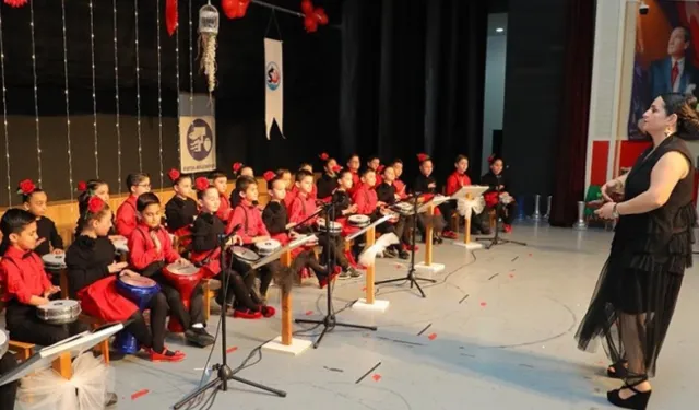 Ordu'da ilkokul öğrencileri darbuka çalmayı bidonla öğrendi