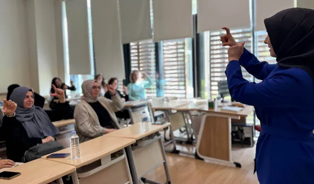 Sakarya SGM’de işaret dili eğitimleri başladı