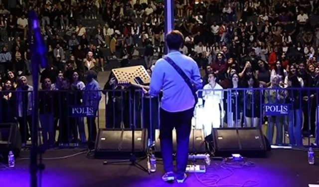 Denizli’de gençlik konserleri ile bayram coşkusu