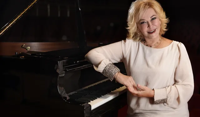 Gülsin Onay, Mayıs'ta 5 şehirde sahne alacak