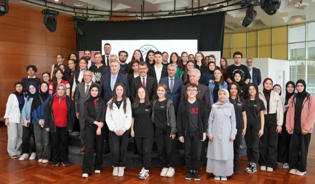 Prof. Dr. Hasan Mandal Bursalı öğrencilerle buluştu