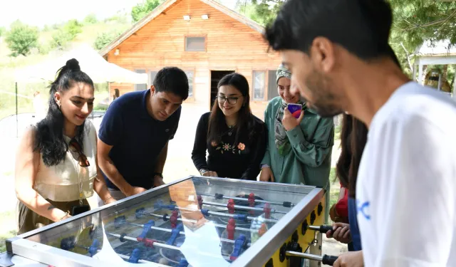 Adaylar “YKS Gençlik Kampı”yla moral depoladı