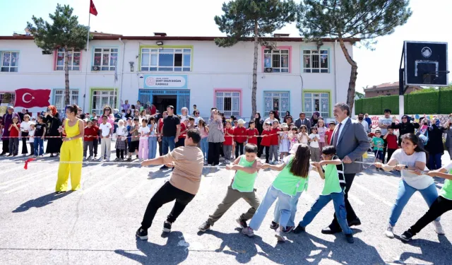 Bakan Tekin'den sürpriz 'dönem sonu' ziyaret
