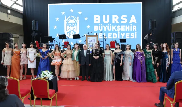 BUSMEK'in yıl sonu sergisinde el emekleri görücüye çıktı