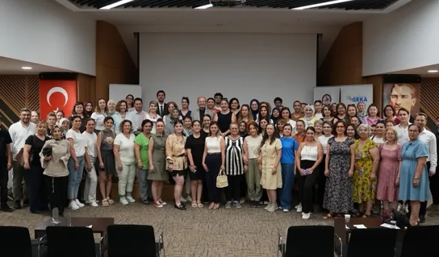 Denizli'de kadın girişimciler “E-Ticaret” ile güçleniyor
