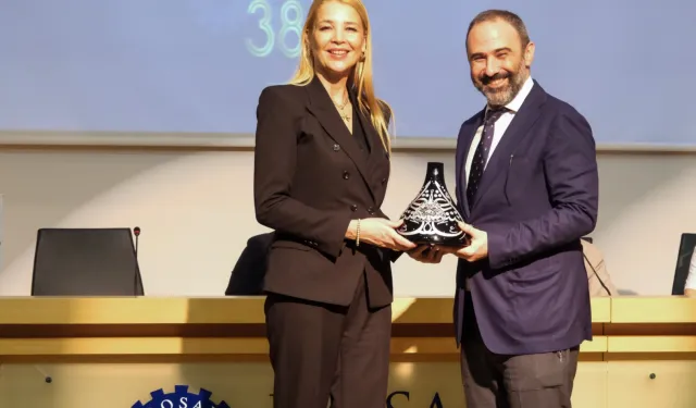 DOSABSİAD'da bayrak Onur Kutlualp'te