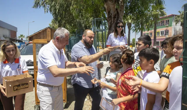 İzmir Güzelbahçe Belediyesi’nin karne hediyesine 'Milli Eğitim' engeli