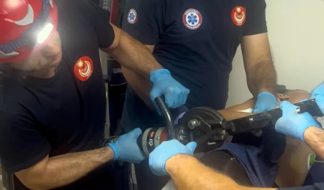 İzmir İtfaiyesi’nden hayat kurtaran operasyon