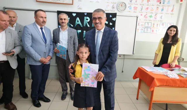 Kocaeli Çayırova’da karne heyecanı yaşandı