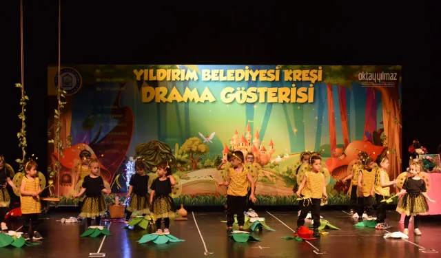 Yıldırımlı miniklerin mezuniyet sevinci