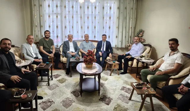 Başkan Altay'dan Konyalı hacılara ziyaret
