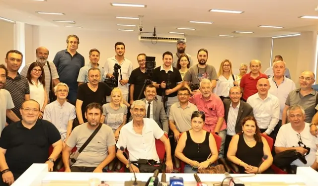 Başkan Çavuşoğlu Denizli'de basın çalışanlarının bayramını kutladı