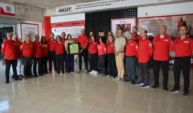 Başkan Kınay’dan AKUT İzmir ekibine taziye ziyareti